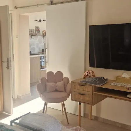 Le Cabanon Du Plaisir, Romantique Apartment Montpellier