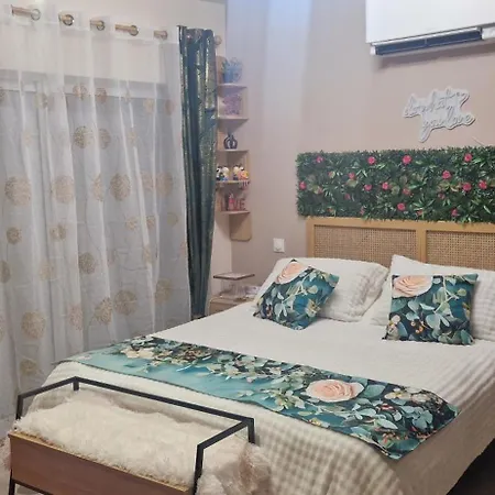 Apartment Le Cabanon Du Plaisir, Romantique Montpellier